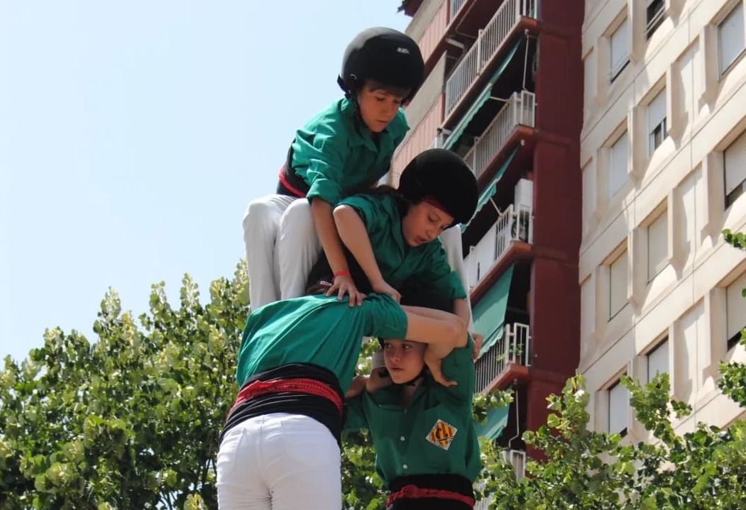 Els Castellers de Cerdanyola celebren amb una jornada d'activitats el seu 24è aniversari
